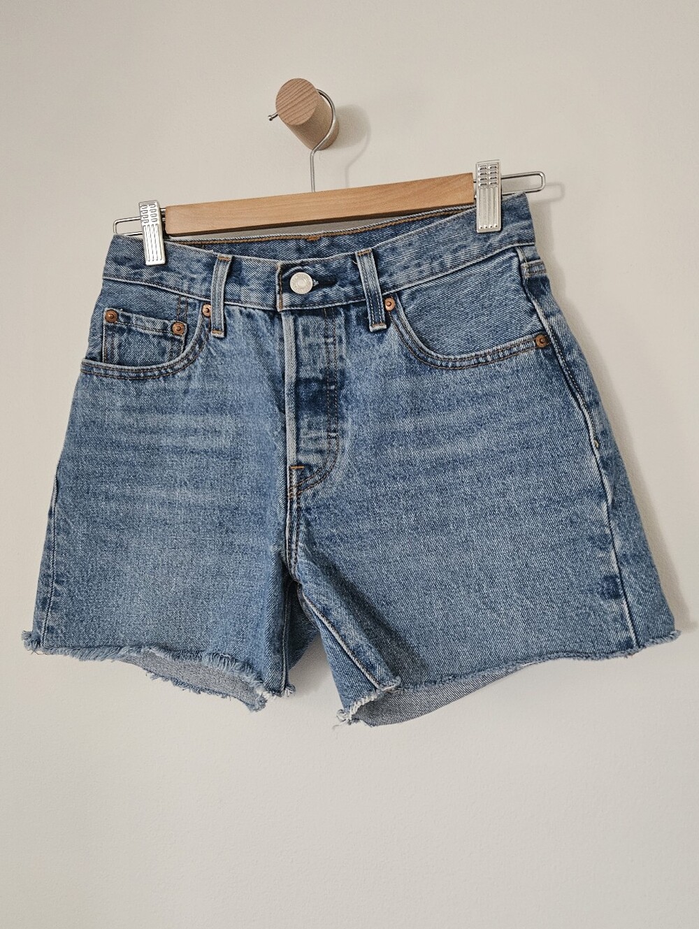 Levi's 501 Cutoff Denim Shorts Size 24